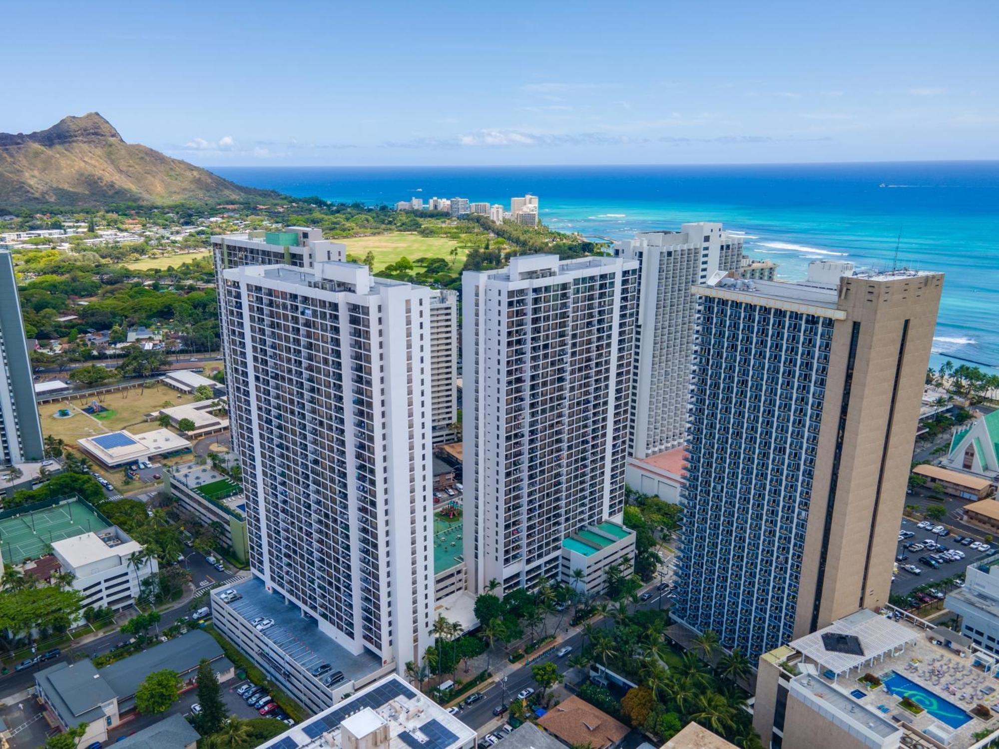 Tropical Retreat Near Waikiki Beach With Parking Appartement Honolulu Buitenkant foto